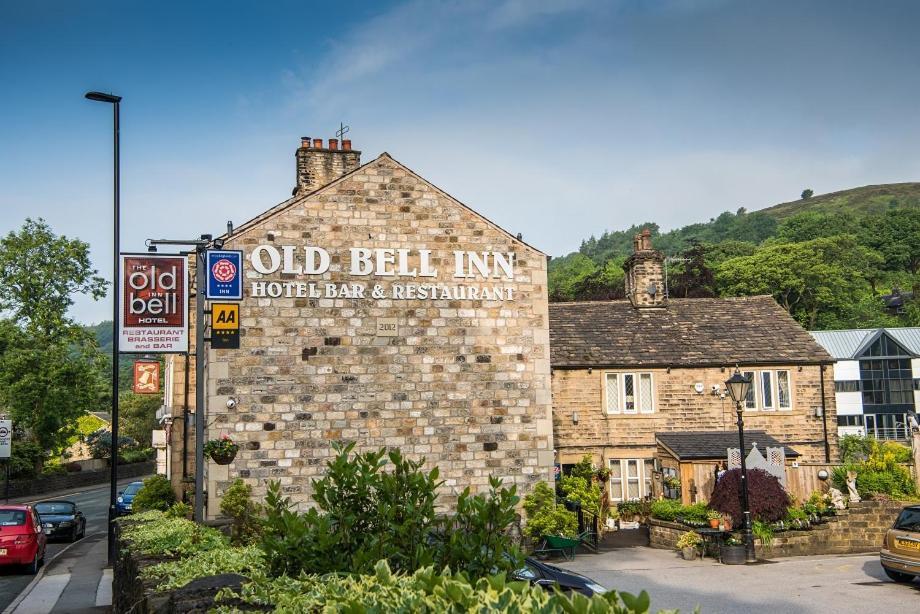 The Old Bell Inn Oldham Exterior photo